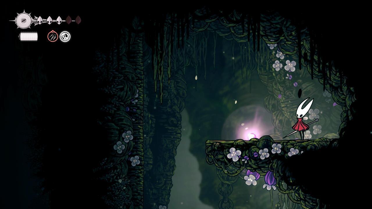 Hornet collecting Pollip Heart #1 at the Apex of Shellwood's secret area in Hollow Knight: Silksong