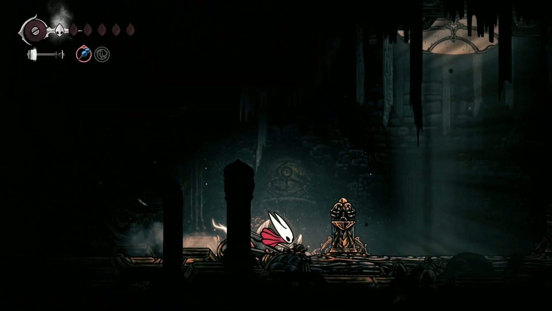 Hornet standing in the new Underworks area at the start of Act 2