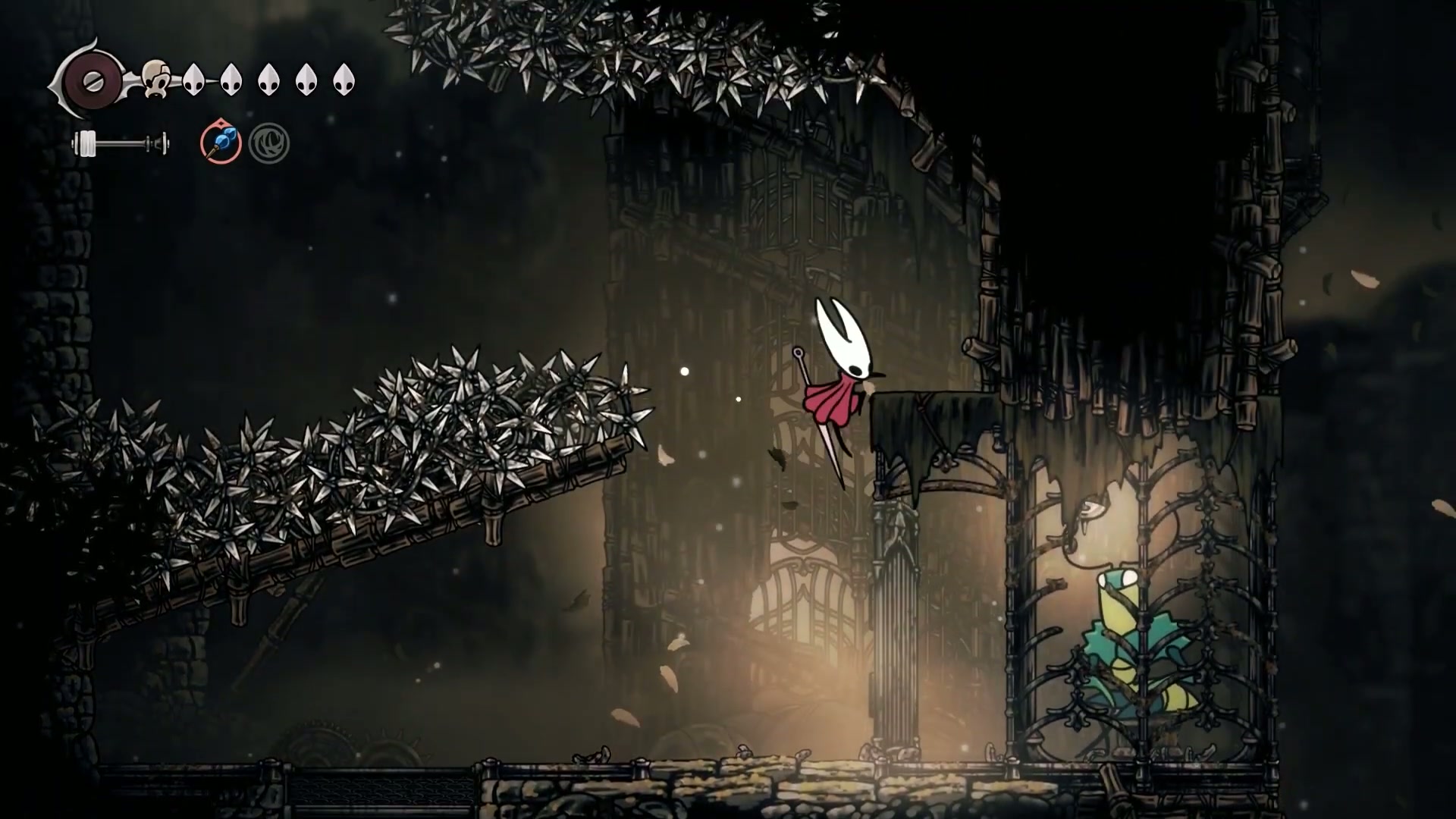 Hornet fighting a ghostly Wraith enemy inside The Mist